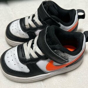 Nike toddler size 6c